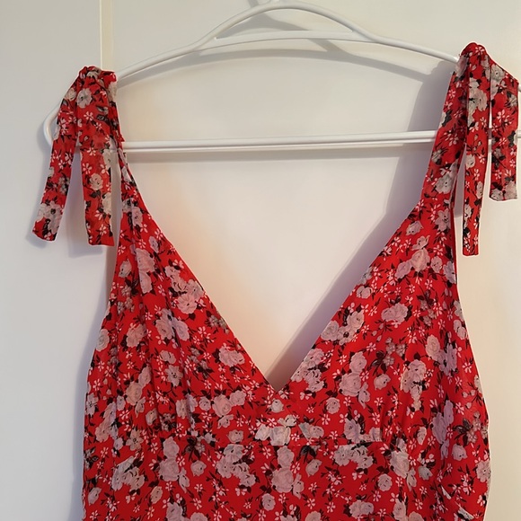 Red floral Dress - Picture 5 of 9